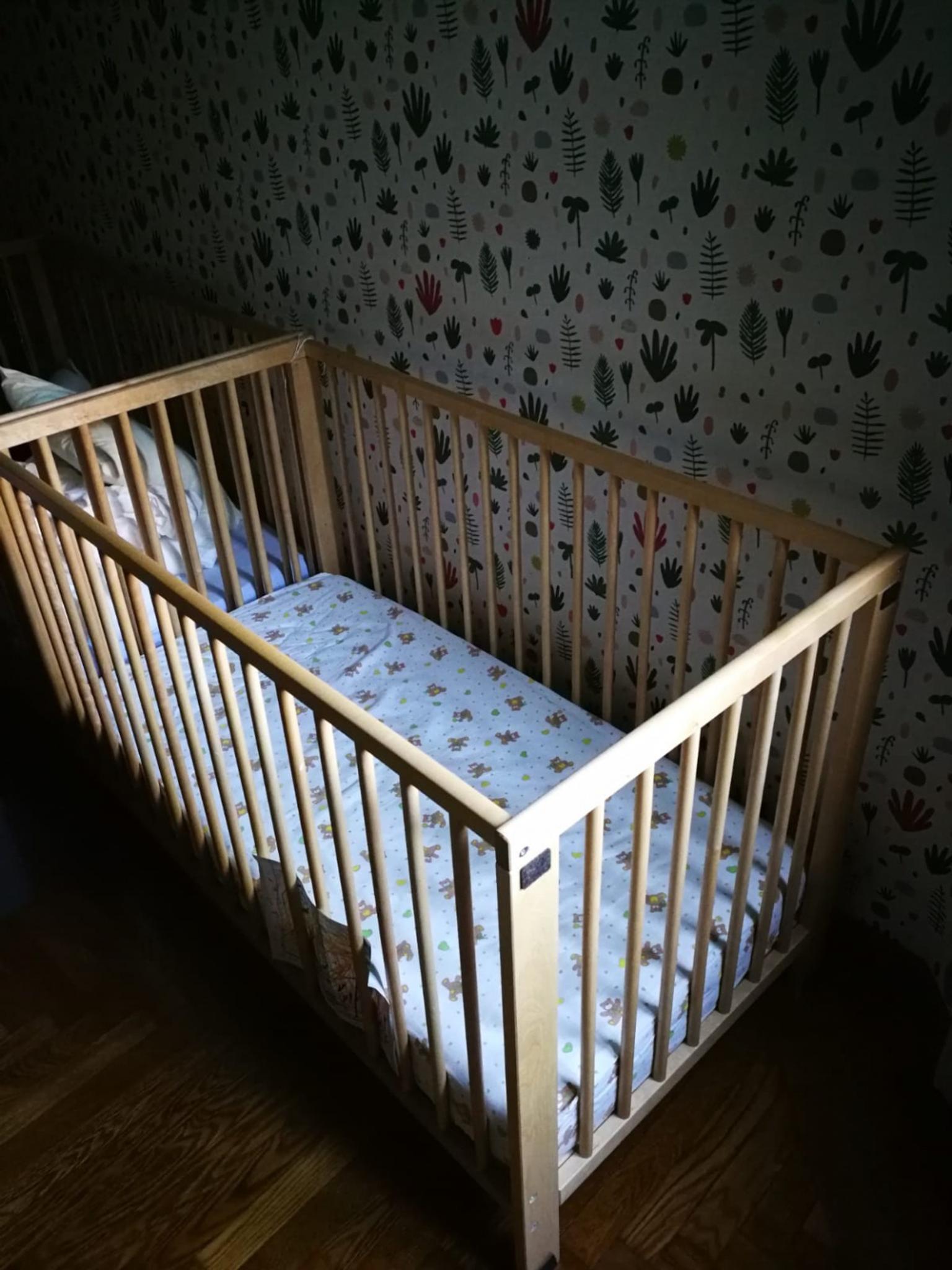 Nei negozi ikea sono disponibili diversi modelli di materassi, da quelli in schiuma a lattice e memory foam. Lettino E Materasso Bimbi In 20132 Milano For 95 00 For Sale Shpock