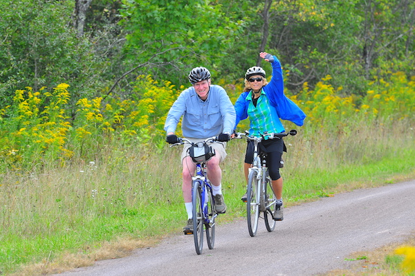 Voor reizigers in elkins is cheat river lodge and riverside cabins een uitstekende plek om te ontspannen . Great Allegheny Passage Bike Tour | Pennsylvania GAP Rail