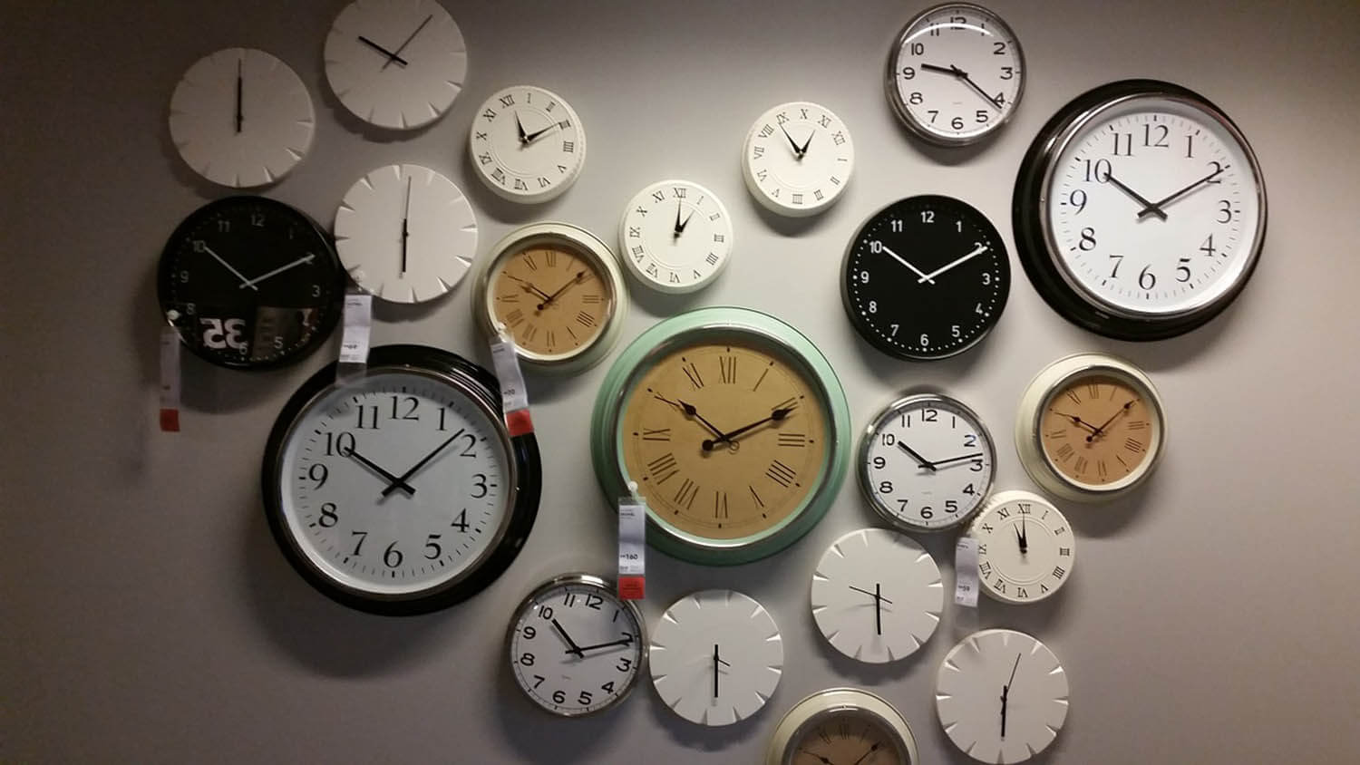 How to Show Multiple Clocks on Taskbar in Windows 10/11