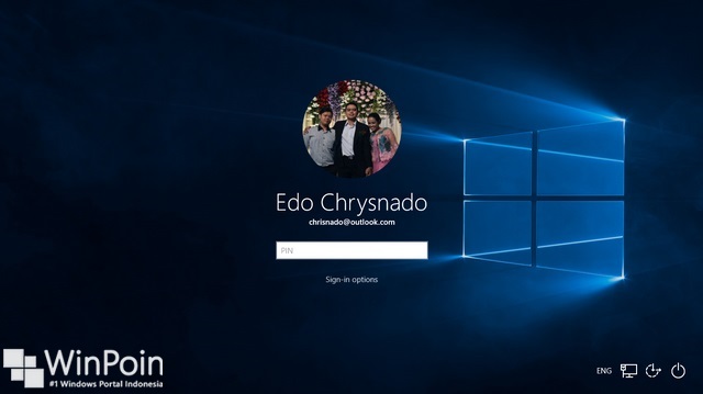 Wallpaper yang disediakan microsoft di layar kunci windows 10? Cara Mengganti Background Login Screen Di Windows 10 Winpoin
