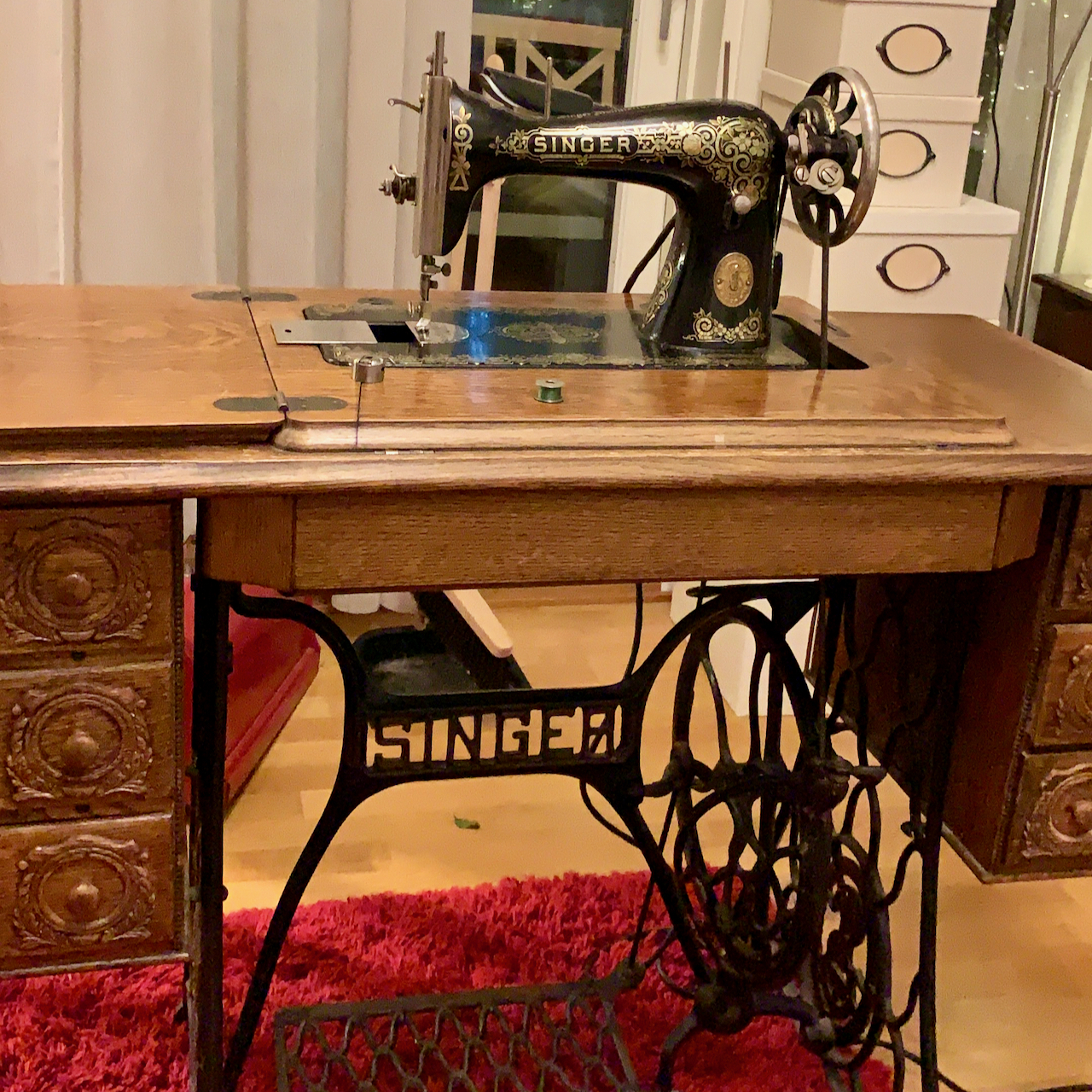 My antique Singer 15 sewing machine > with my hands Dream