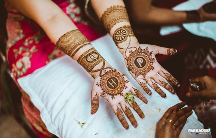 mehendi with initials 