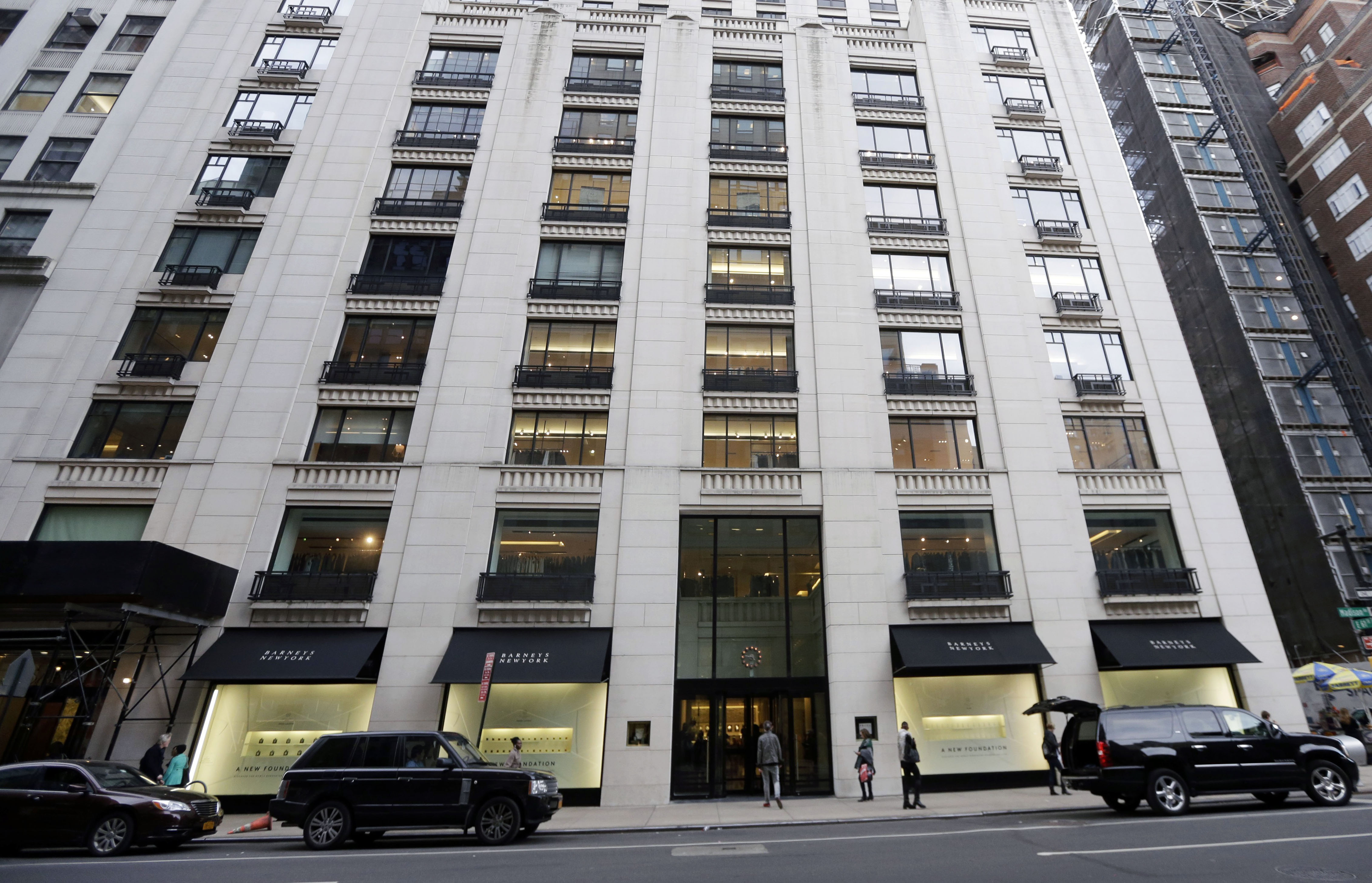 Barneys New York’s Founding Family Feud in New Lawsuit