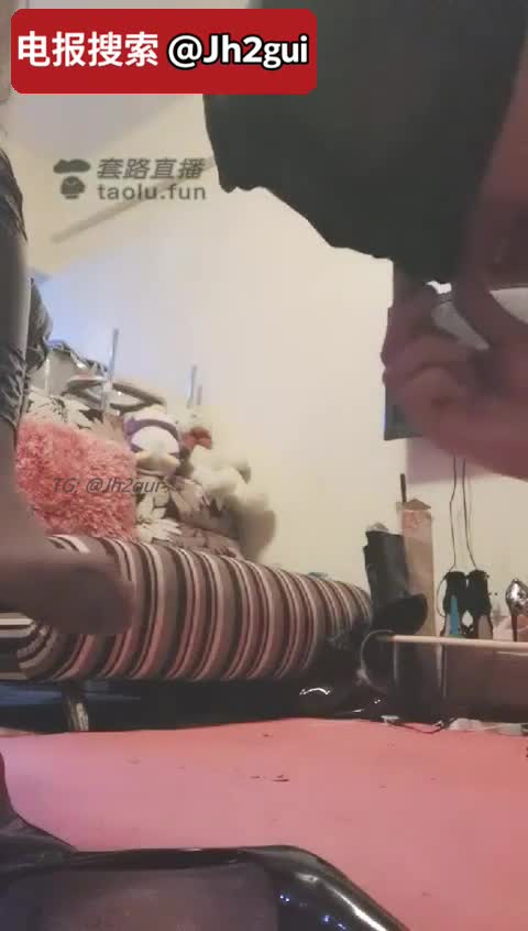 #成都叶子S 新年伊始踢爆你的狗头