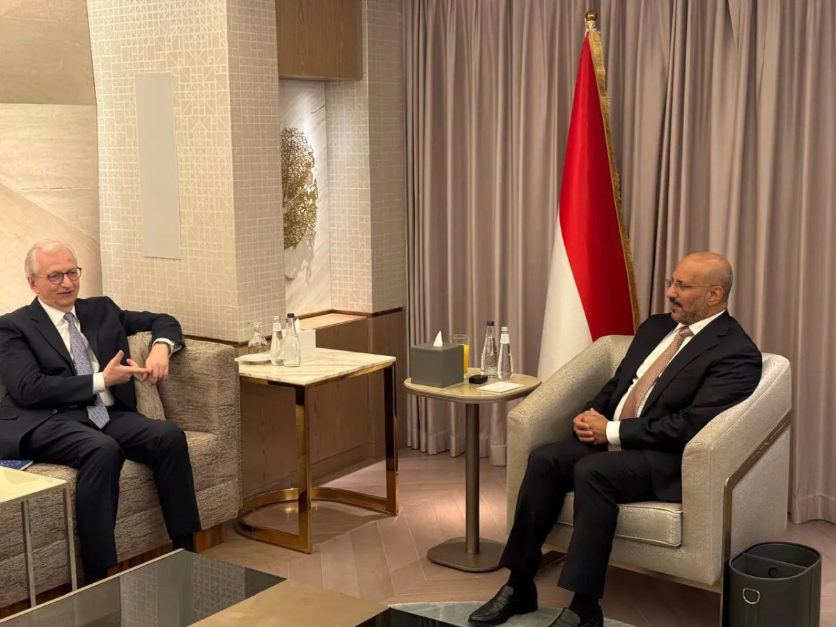 طارق صالح والسفير الألماني يستعرضان مستجدات الوضع الوطني والإقليمي