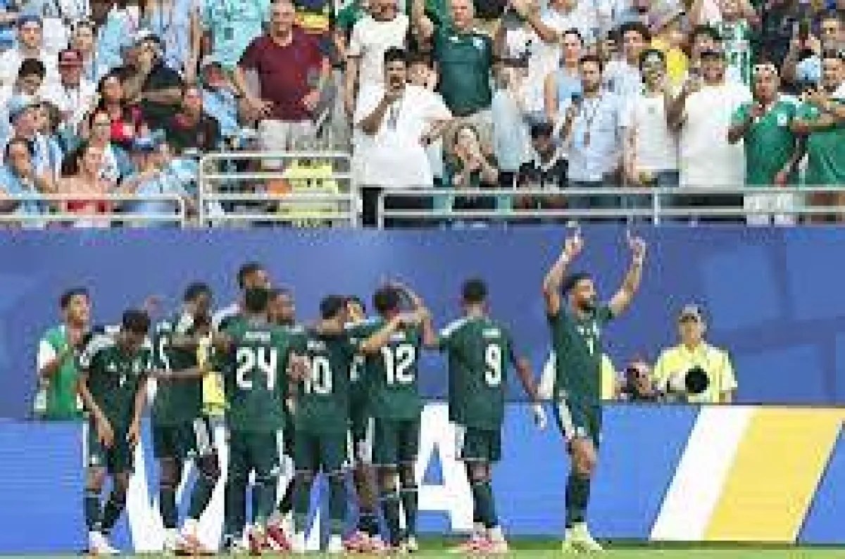 الأخضر السعودي يواجه إسبانيا في مباراة حاسمة ضمن منافسات المجموعة الثامنة