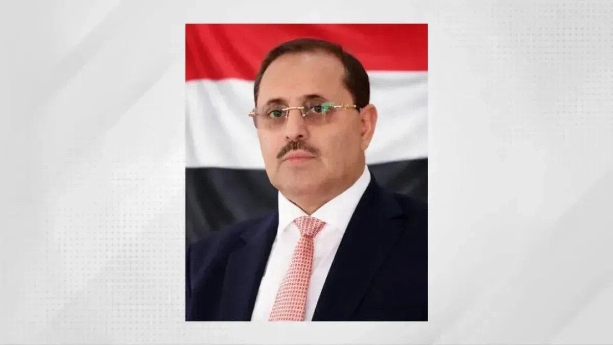 أبو حورية يعزي رئيس مجلس الشورى في وفاة شقيقته أبو حورية يعزي رئيس مجلس الشورى في وفاة شقيقته