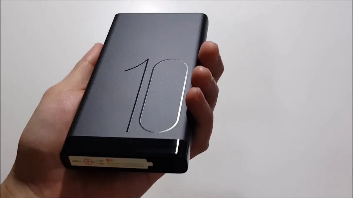 هواوي تطلق باور بانك جديد 20000mAh بقوة 100 واط هواوي تطلق باور بانك جديد 20000mAh بقوة 100 واط