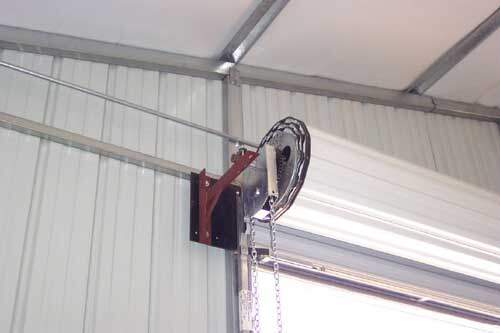 Whether you're repurposing steel metal shelving from a workshop or trying to figure out what to do with wire metal shelving, these storage ideas will help you find the inspiration you need to get organized. Metal Roll Up Garage Door Components