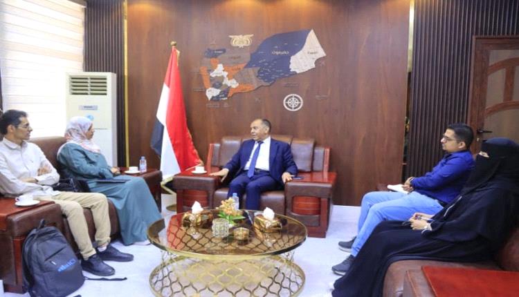 اجتماع بعدن يبحث تطوير قاعدة بيانات المنشآت الصناعية والتجارية اجتماع بعدن يبحث تطوير قاعدة بيانات المنشآت الصناعية والتجارية