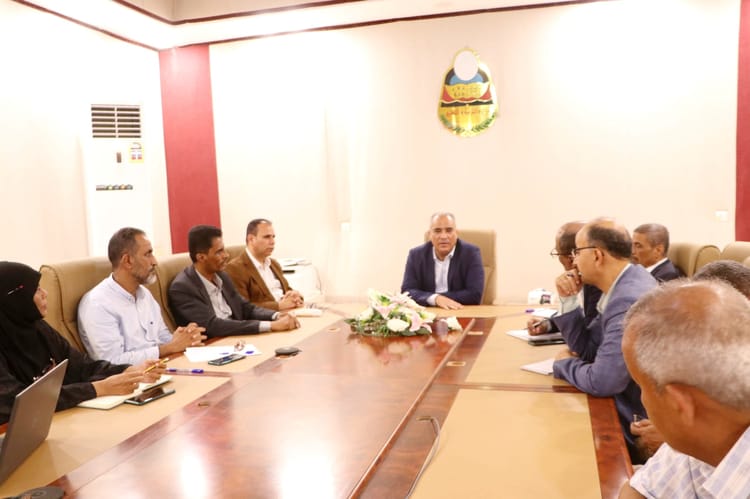 اللجنة العليا للاختبارات تعتمد الطالبة السورية رؤى محمود شيخ الأولى على محافظة المهرة