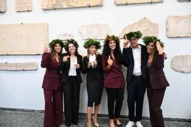 Sapienza di Roma sforna i primi sei esperti in lingua dei segni: finalmente interpreti professionisti o solo nuovi smanettoni del gesto?