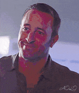 Alex O'Loughlin smile