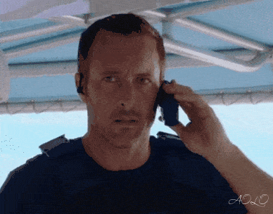 Alex O'Loughlin whats that