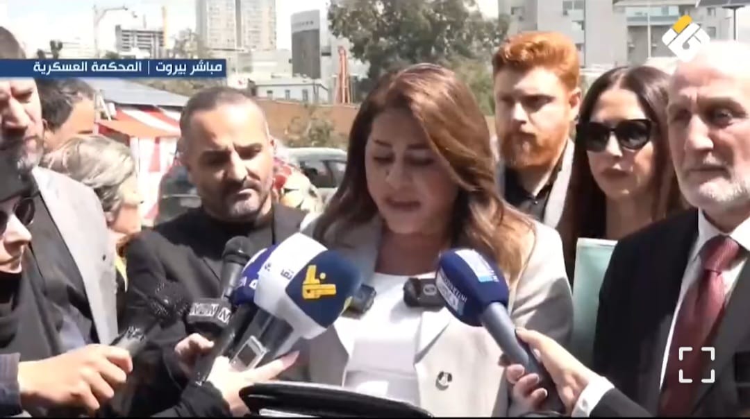 وقفة لمحامين امام المحكمة العسكرية رفضا لملاحقة مقاومين