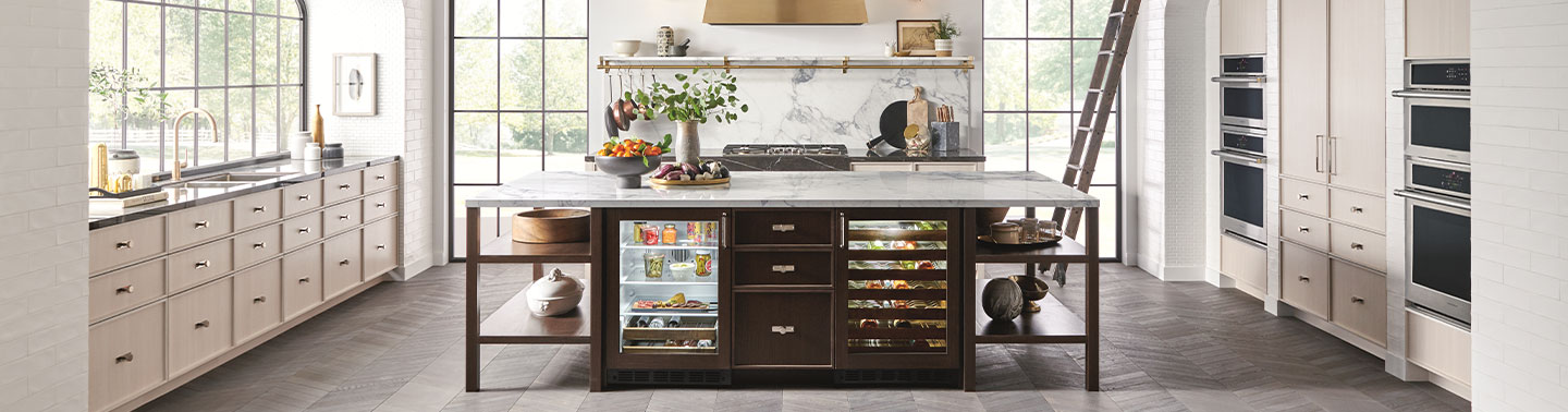 Paint the sashes (or inside frames) of your windows black for a chic and unexpected way to acc. Monogram In Montreal Laval And Westmount Quebec