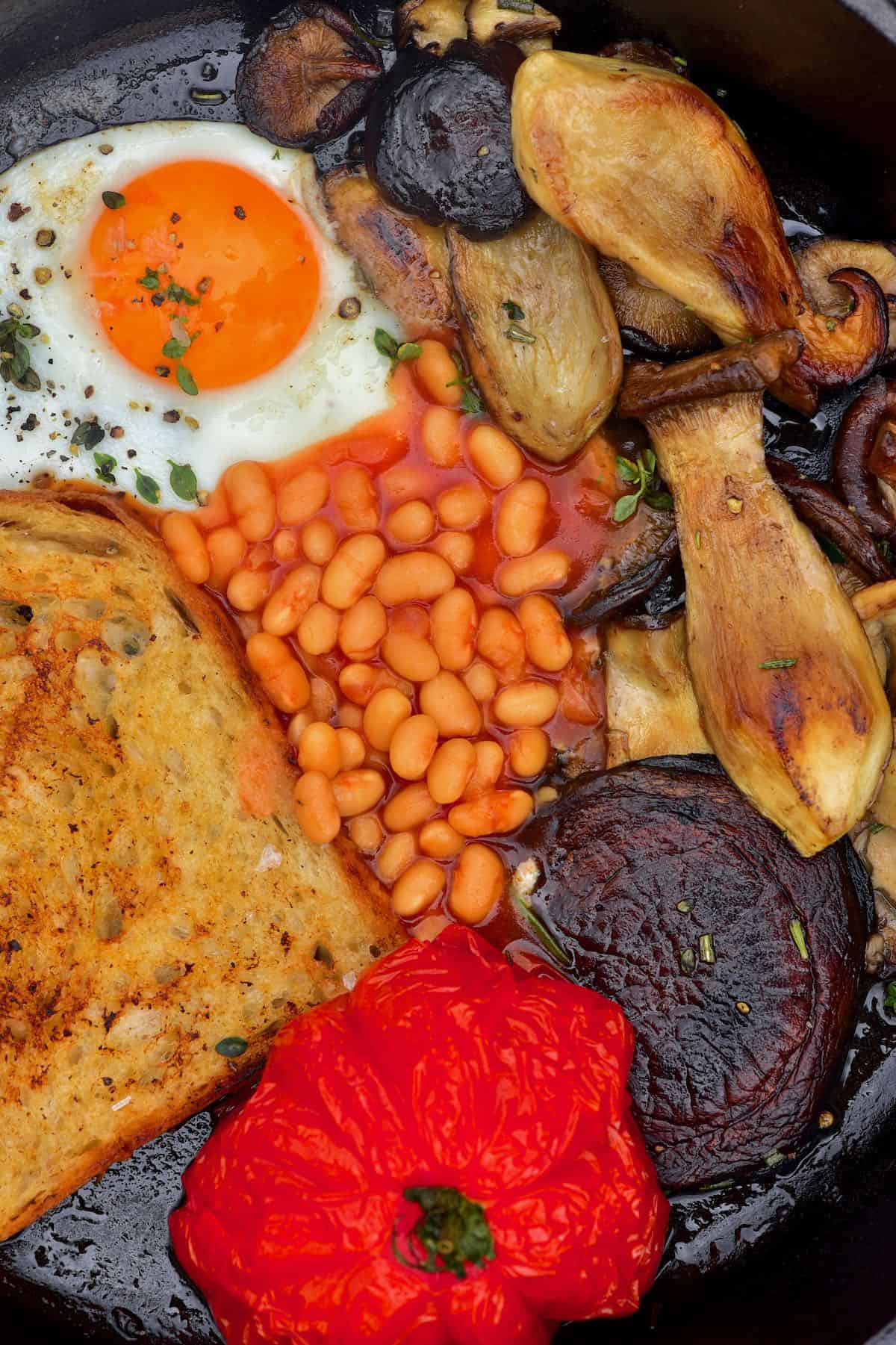 Whether you choose to hand or machine quilt, make sure you take steps forquilting preparation. One Pan Vegetarian Full English Breakfast British Fry Up Alphafoodie