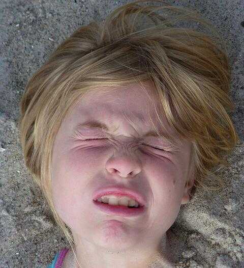 و قد يرتبط الجز على الاسنان في الأطفال بأعراض النمو و التطور الجسماني و النفسي إلا أن بعض الباحثين يعتقد أن . Ø§ÙØ¬Ø² عÙÙ Ø§ÙØ§Ø³ÙØ§Ù Ø§Ø«ÙØ§Ø¡ اÙÙÙÙ
 ÙÙÙ ÙÙ
Ù٠إÙÙØ§ÙÙ Ø§ÙØ¯ÙÙÙ Ø§ÙØ·Ø¨Ù Altebby