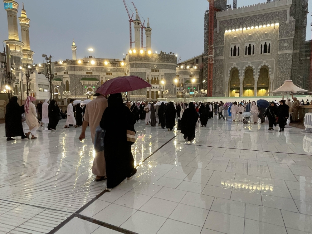 الأماكن والمواعيد.. أمطار غزيرة على أجزاء من 5 مناطق