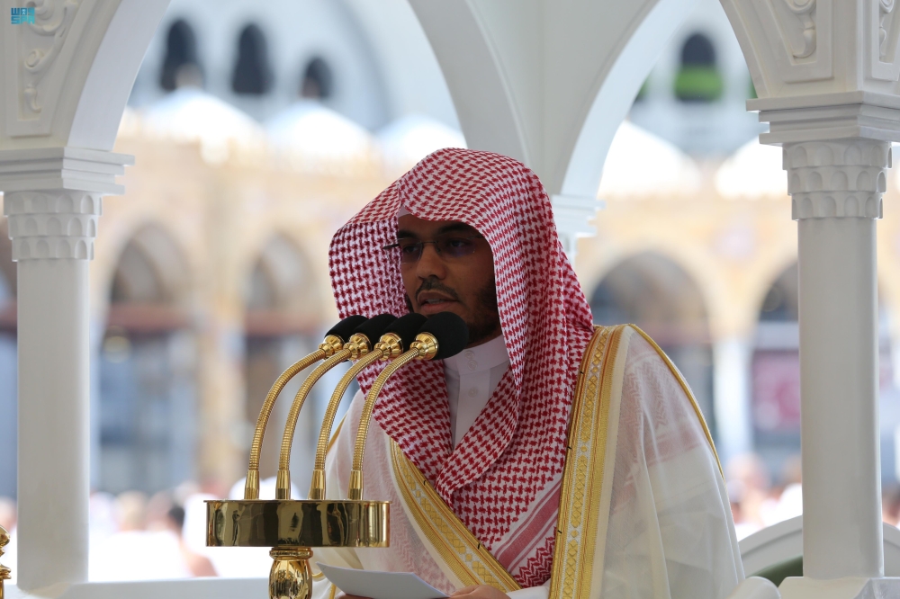 موسم الحج.. توجيه باختصار خطبة الجمعة وصلاتها في الحرمين الشريفين