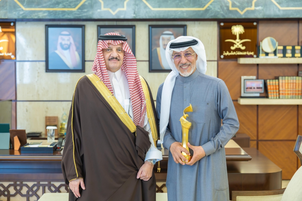 أمير الشرقية يستقبل الفنان عبدالمحسن النمر بمناسبة فوزه بجائزة جوي أووردز