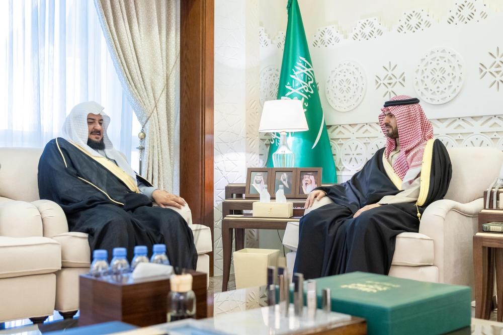نائب أمير الشرقية يستقبل فضيلة الدكتور عبدالإله الملا بمناسبة تكليفه بالفتوى في المنطقة