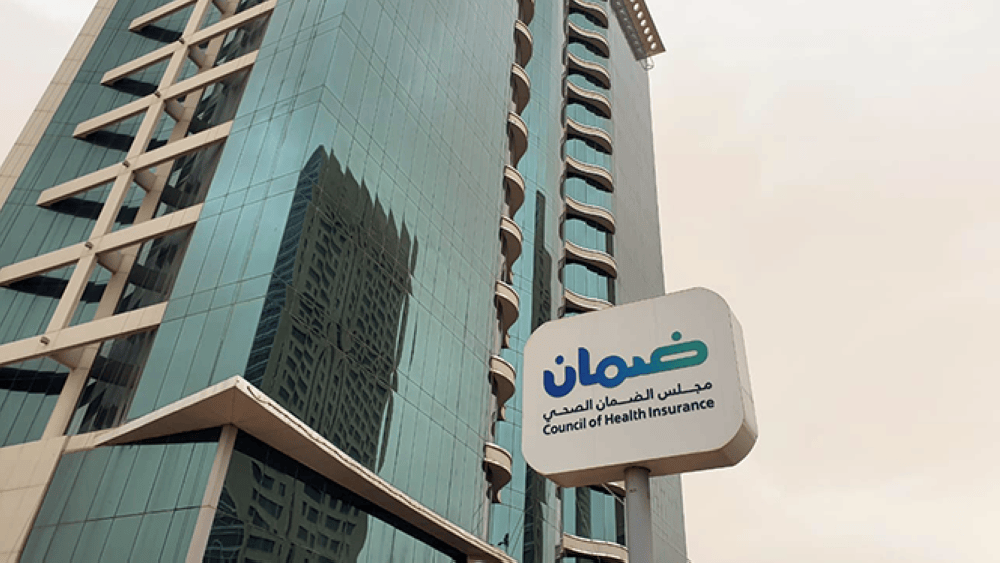 تغطية شاملة وحليب للرضع وتكميم للمعدة.. اعتماد منافع التأمين الطبي للإقامة المميزة