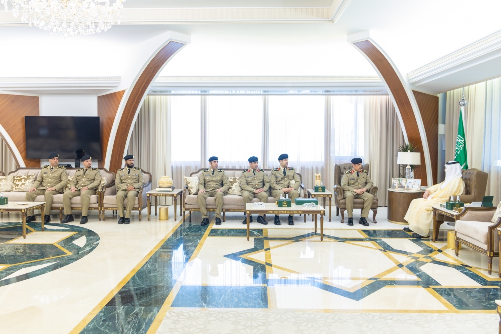 أمير الشرقية يستقبل قائد أمن المنشآت بالمنطقة ويطّلع على أبرز الجهود أمير الشرقية يستقبل قائد أمن المنشآت بالمنطقة ويطّلع على أبرز الجهود