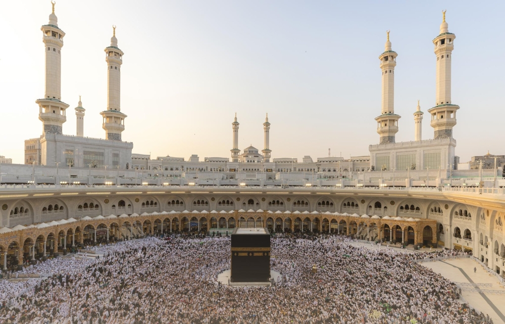 الشؤون الدينية تعلن خطيبي الجمعة في الحرمين الشريفين لـ8 ربيع الأول