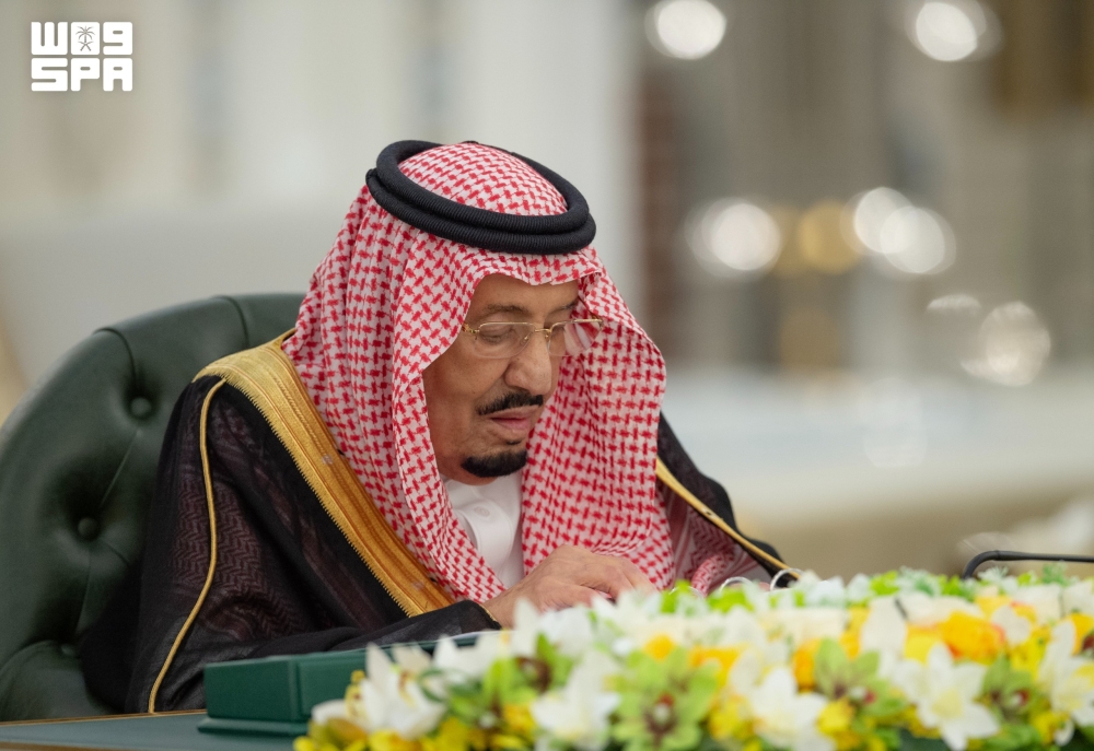 عاجل مجلس الوزراء يشدد على ضرورة بقاء مضيقي هرمز وباب المندب وجميع الممرات الحيوية مفتوحة
