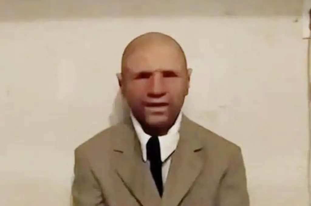 رجل يزعم السفر إلى عام 2118 بمساعدة CIA ويكشف ما شاهده!