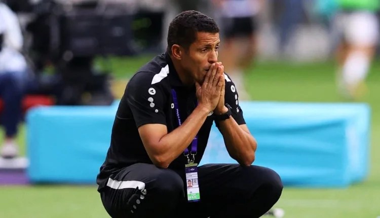 الحسين عموتة مطلوب لتدريب المنتخب التونسي الحسين عموتة مطلوب لتدريب المنتخب التونسي