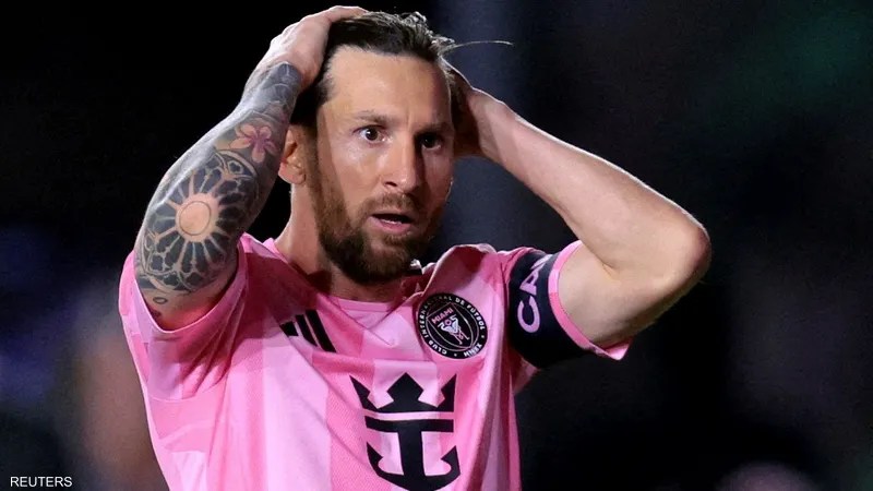 الدوري الأميركي يعاقب &ldquo;ميسي&rdquo; بسبب مشادته مع مدرب مغربي