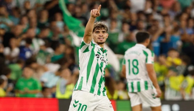 عبد الصمد الزلزولي يسجلا هدفا رائعا في نهائي دوري المؤتمر الأوروبي عبد الصمد الزلزولي يسجلا هدفا رائعا في نهائي دوري المؤتمر الأوروبي