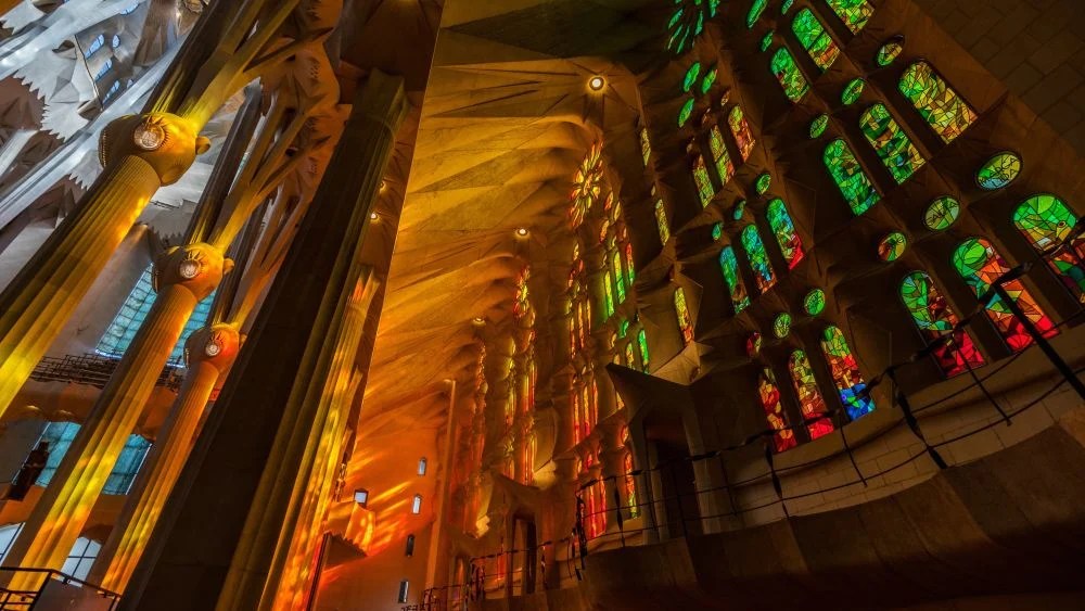 London is the capital city of england and the united kingdom. La Sagrada Familia Best Time To Visit Avoid The Crowds Hotel Tip