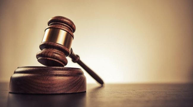 تونس : الإطاحة برجال أعمال و وزير سابق في ملفات و صفقات مشبوهة