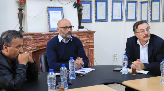 تونس : هياكل الإعلام تراسل السلطتين التنفيذية والتشريعية