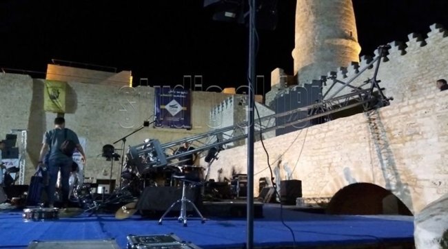 إصابة عازفين في مهرجان المنستير الدولي إثر سقوط معدات إضاءة 