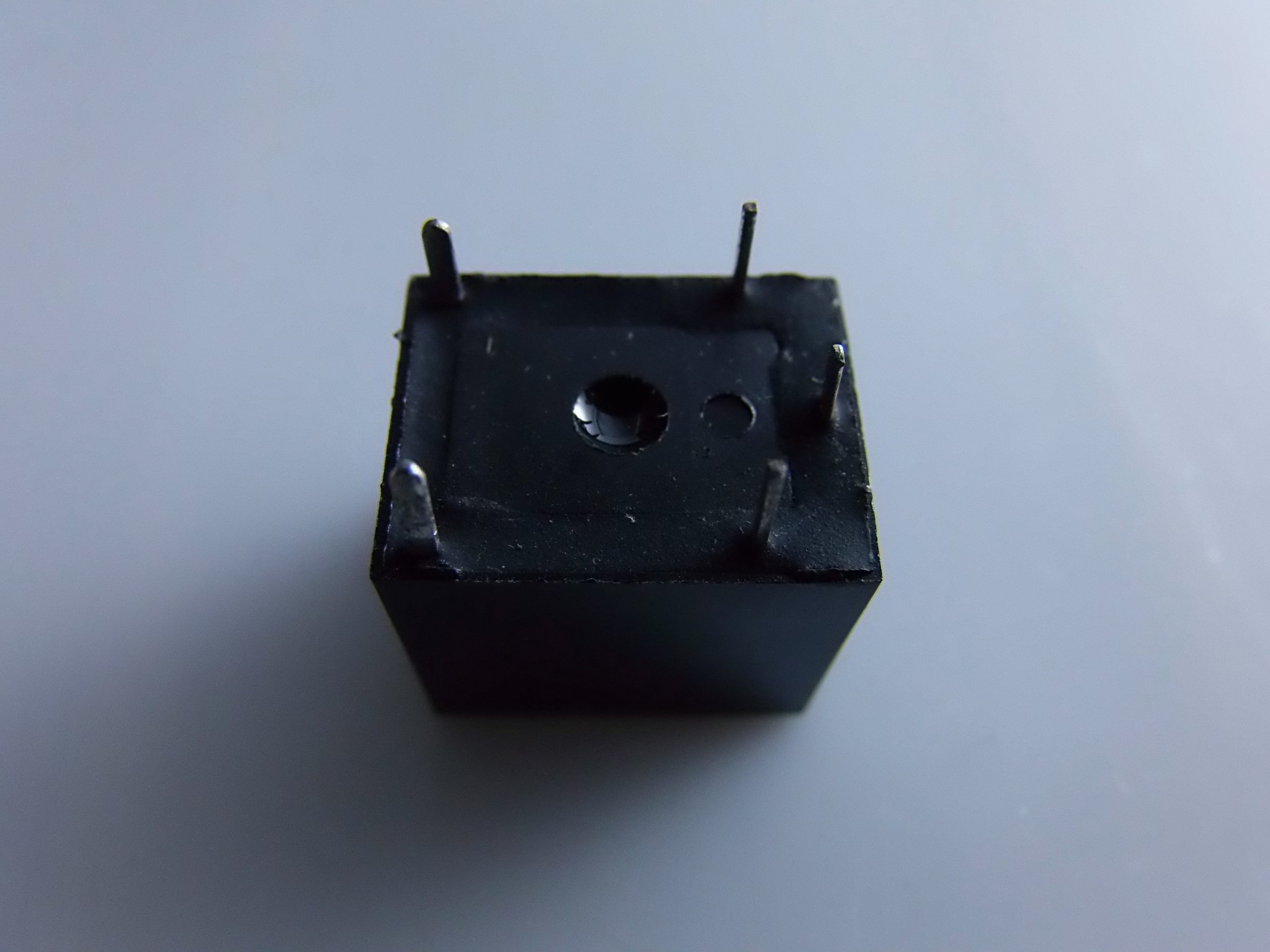 HTV6-DC5V-SH Relè Arduino HTV6-DC5V-SH Relè Arduino