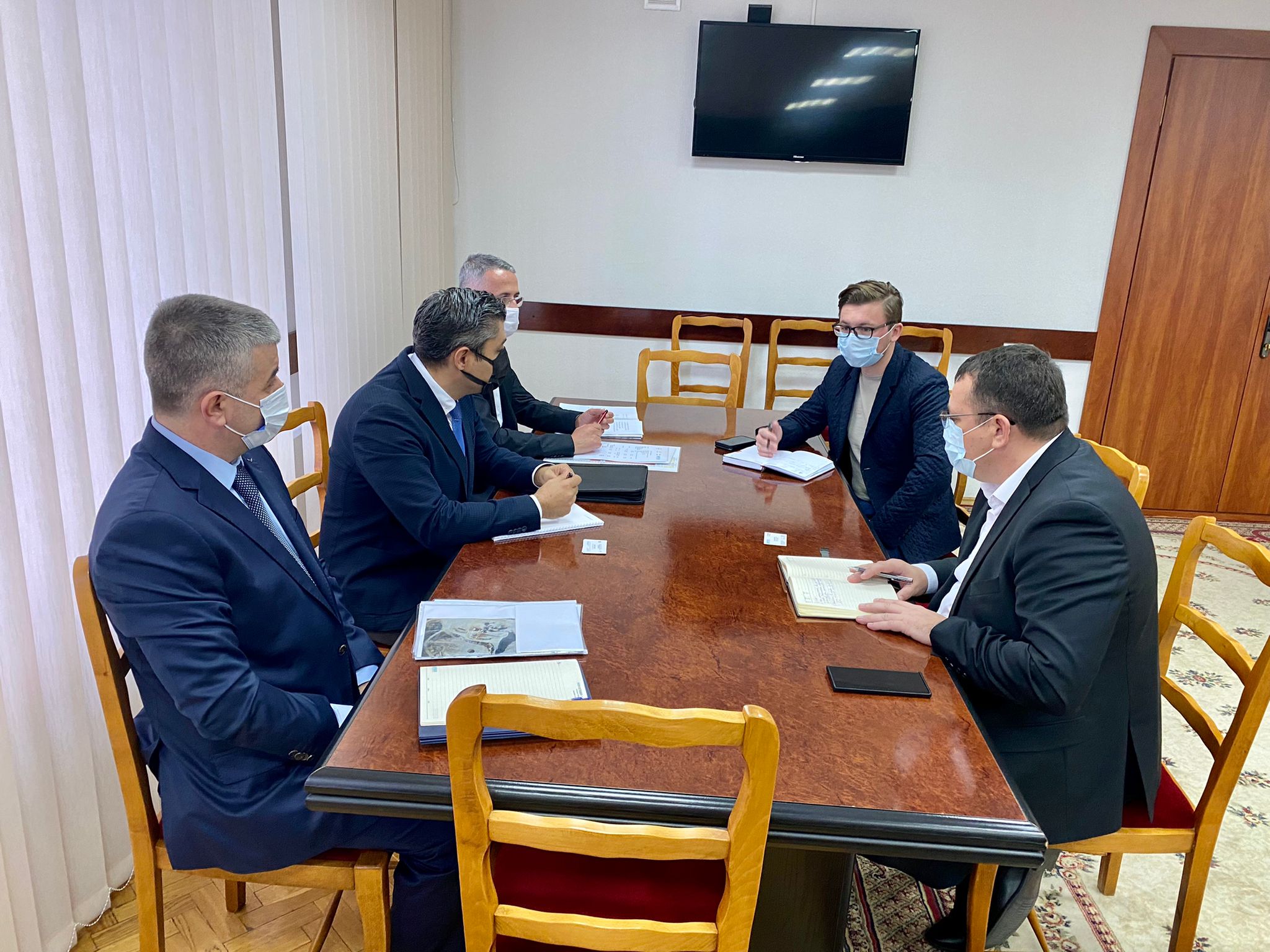 Contractele In Derulare Incheiate Cu Antreprenorul Onur Abordate In Cadrul Unei Intrevederi I S AdministraÈia De Stat A Drumurilor
