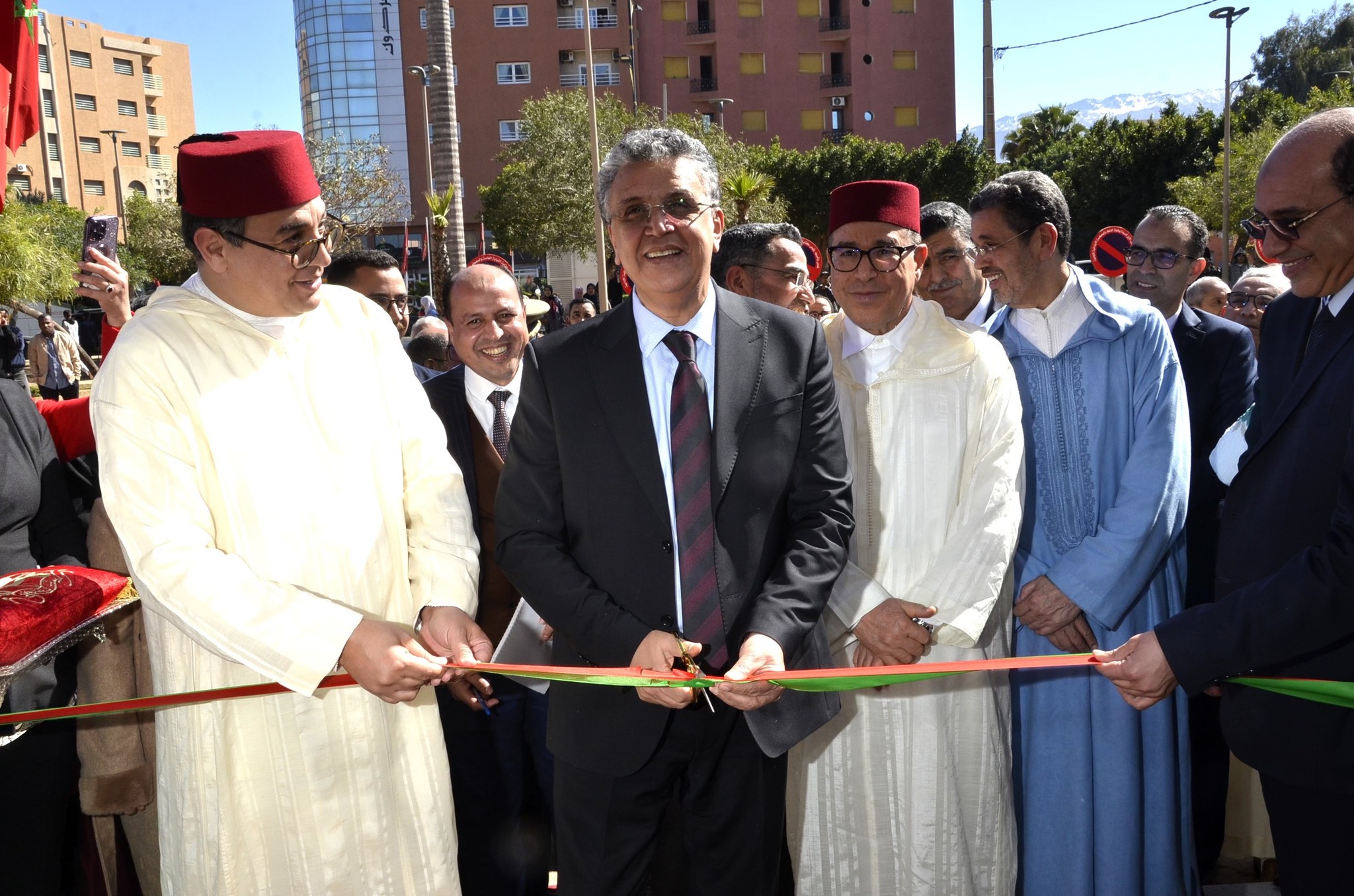 بني ملال.. تدشين مقري المحكمتين الابتدائيتين الإدارية والتجارية لتعزيز البنية التحتية القضائية بني ملال.. تدشين مقري المحكمتين الابتدائيتين الإدارية والتجارية لتعزيز البنية التحتية القضائية