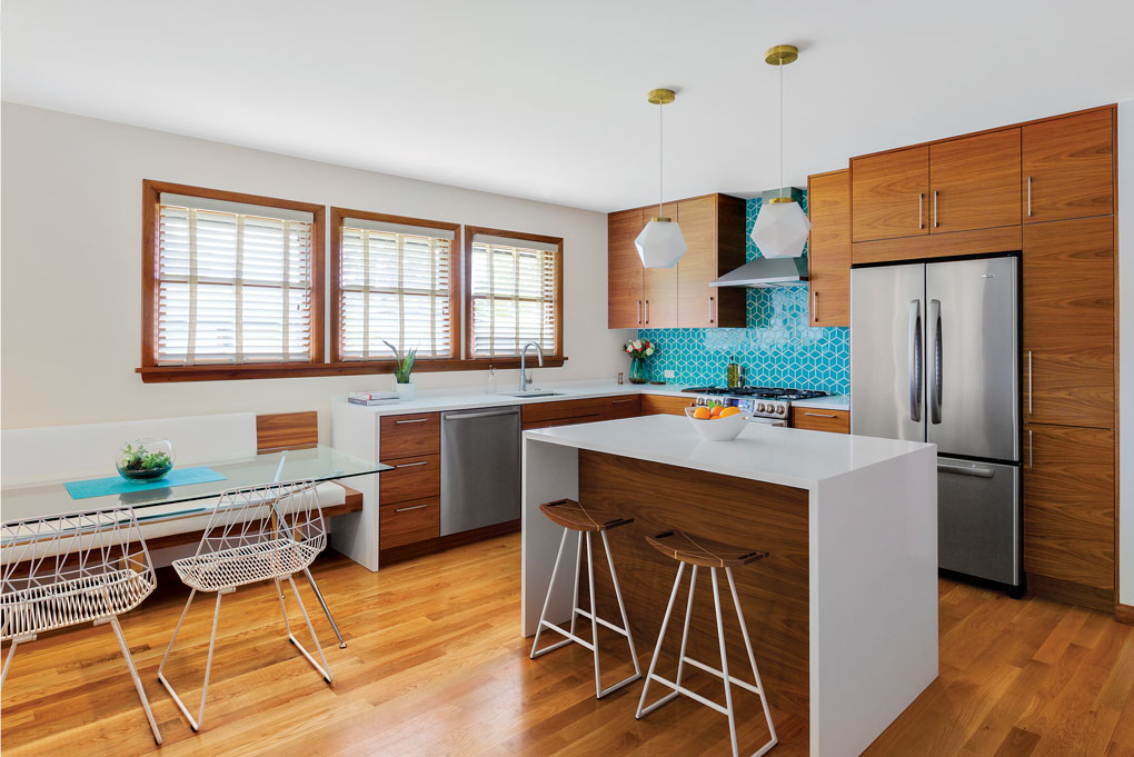 They first became popular in the 1940s and 50s as soldiers returned home and demand for suburban houses was high. A Portland Split Level Gets Carefully Updated Home