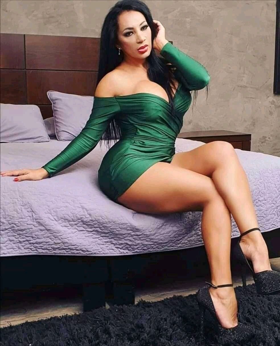 Galidiva & Malena - StepMommy and daughter in sexual contest