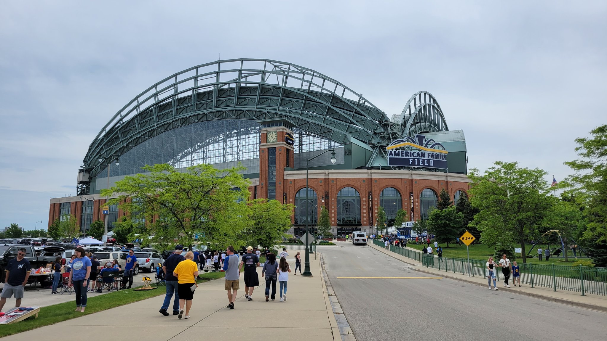 Construction of their new ballpark, miller park began in 1996. American Family Field Milwaukee Brewers Ballpark Ballparks Of Baseball