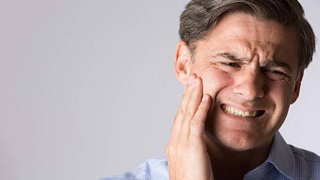 Doa untuk sakit gigi beserta dengan bahasa latin dan juga artinya lalu membaca bismillah sebanyak tiga kali, berikut bacaannya untuk doa sakit . Inilah Doa Sakit Gigi Yang Diajarkan Rosululloh Saw Bidik Banten