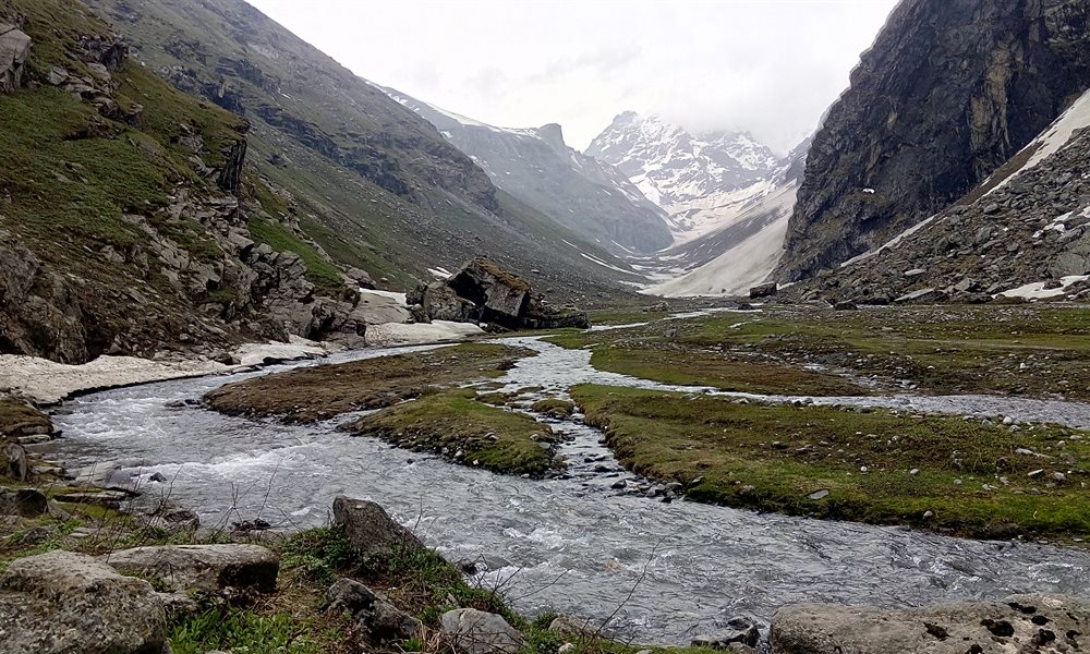 Hampta Pass trek: Paradise on Earth