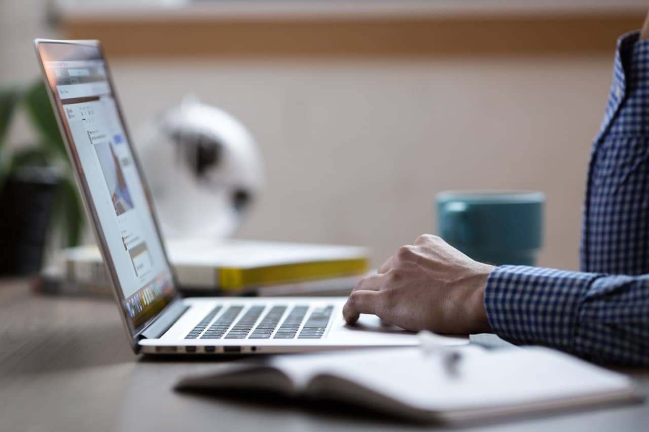 If you want to pilot the friendly skies yourself, the price can be exorbitant. e-Commerce Website - How Much Do You Need To Build One