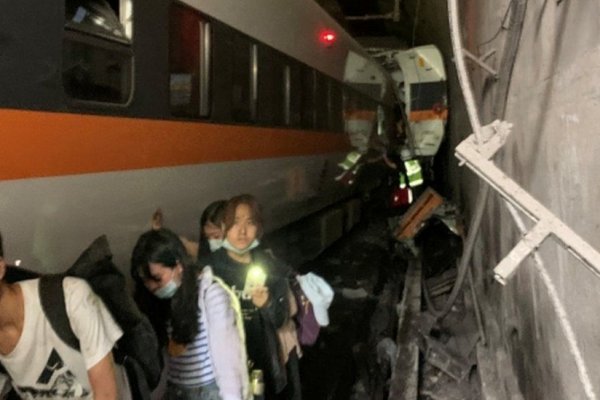 Tayvan'da tren kazası: En az 34 ölü! Borsatek