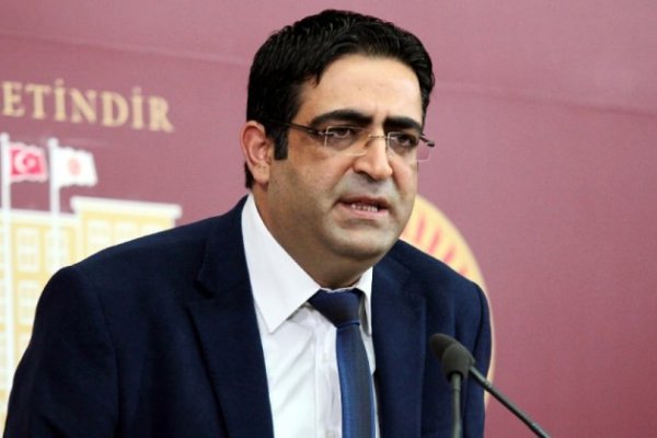 HDP'li İdris Baluken tutuklandı 2 HDP'li İdris Baluken tutuklandı 1 Borsatek