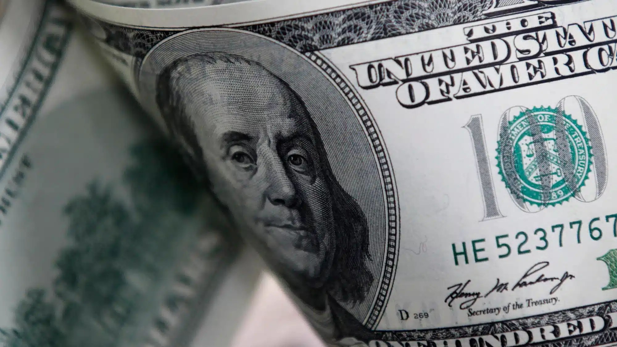 Dolar son üç ayın zirvesini gördü 1 dolar